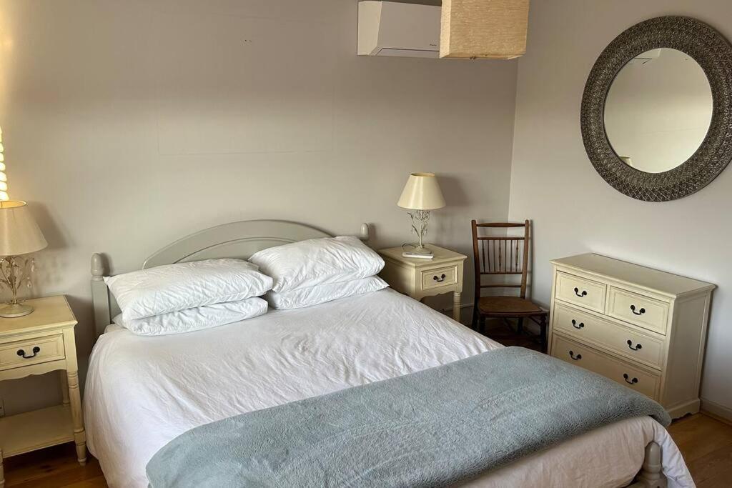 Cosy 2 Bed, Home From Home Haddenham  Zewnętrze zdjęcie